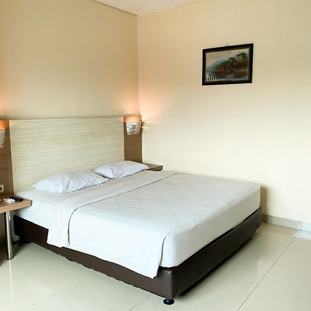 Winstar Hotel Pekanbaru Ngoại thất bức ảnh