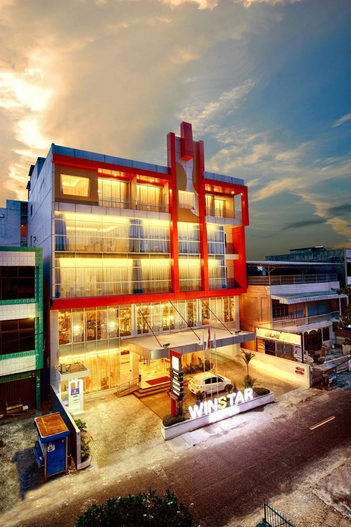 Winstar Hotel Pekanbaru Ngoại thất bức ảnh