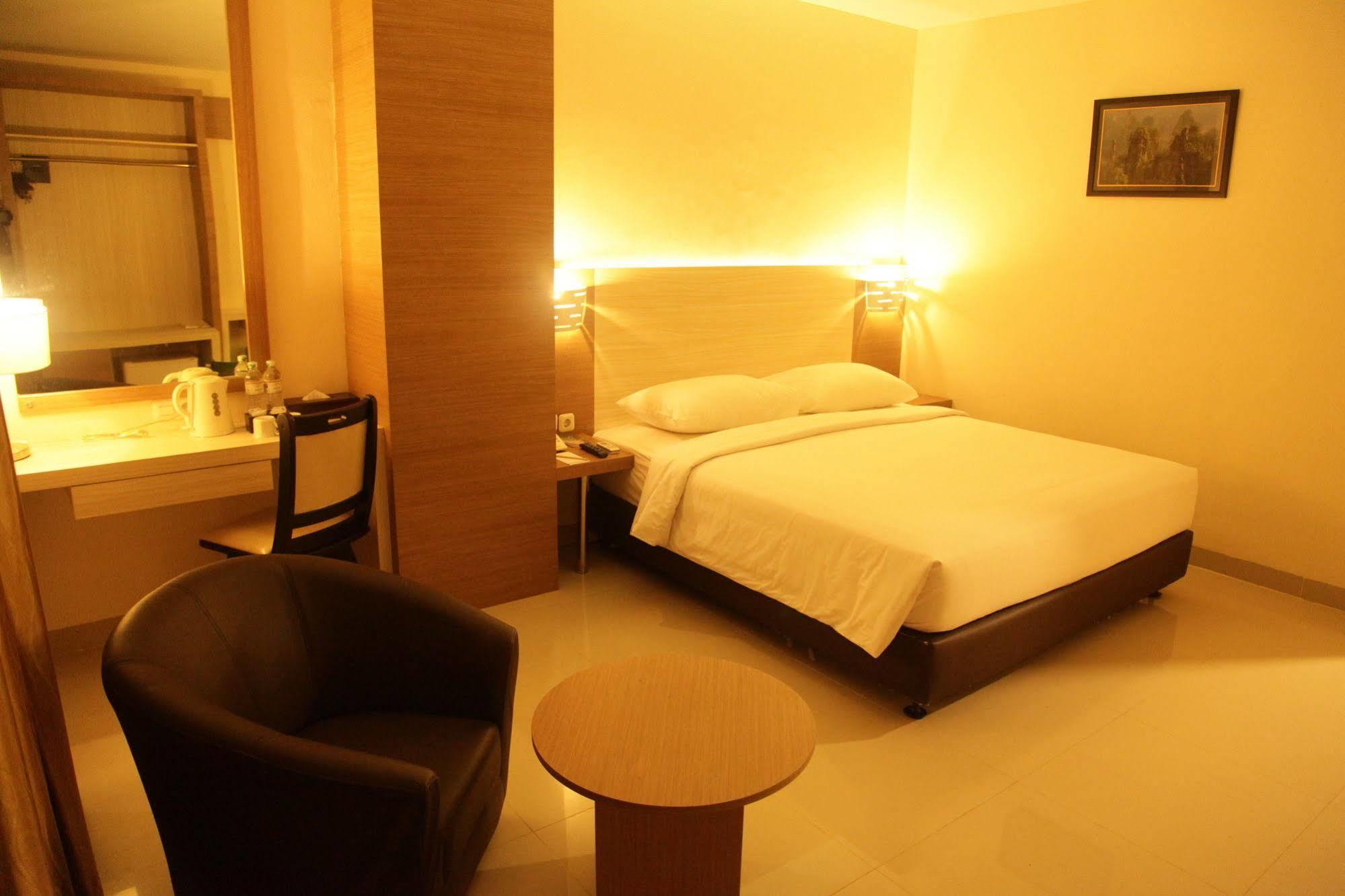 Winstar Hotel Pekanbaru Ngoại thất bức ảnh